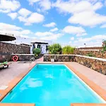 El Caserio De Villa Güime