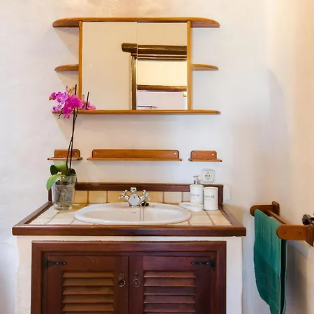 El Caserio De Güime